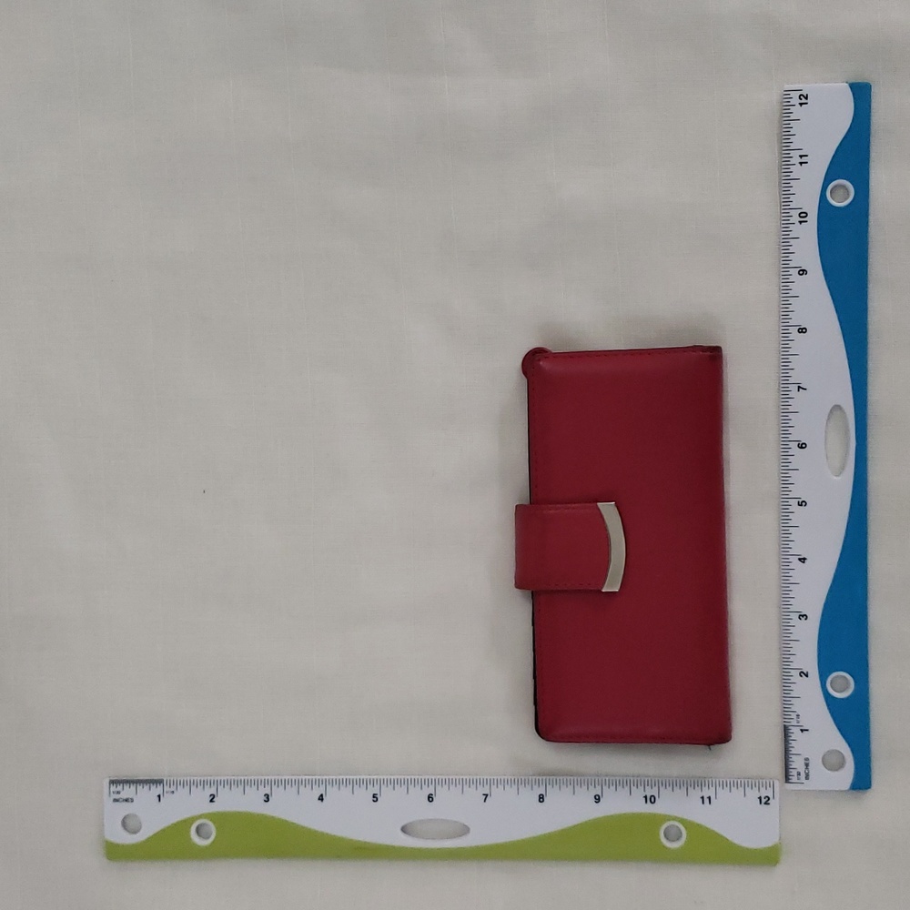 Pink Wallet - Picture 4 of 4